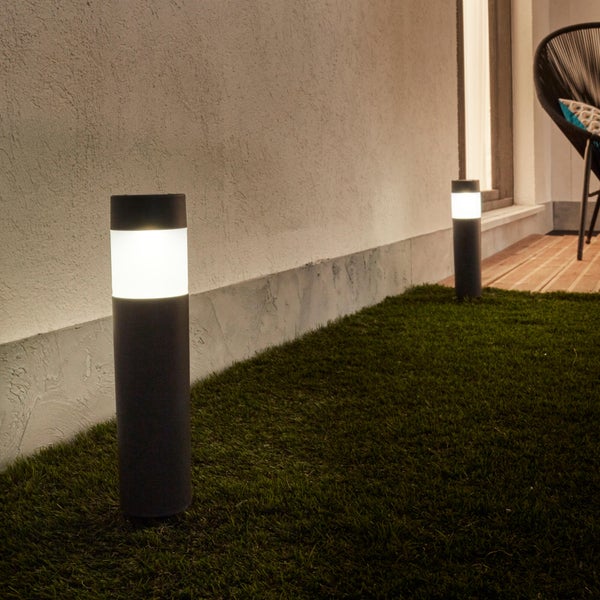 Lot 2 balises solaires à piquer H.39 cm blanc neutre 2 Lumen noir Praia INSPIRE